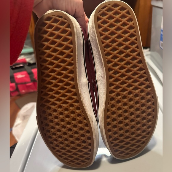 Vans - Picture 6 of 8